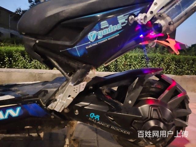 戰(zhàn)警電動車最新款，科技與安全的完美結(jié)合